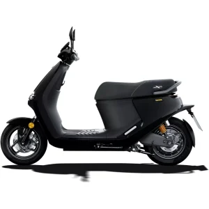 a black scooter with a black seat Segway E300SE